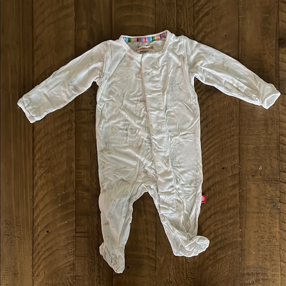 Magnetic Me Modal Footie in White Serene Safari - Picture 3 of 6